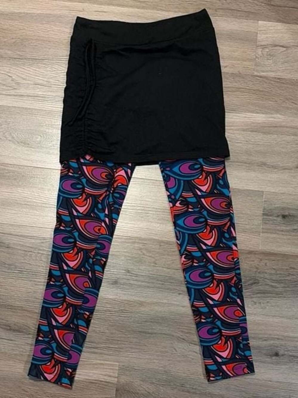 Satva Skirted Leggings in XS Excellent Condition